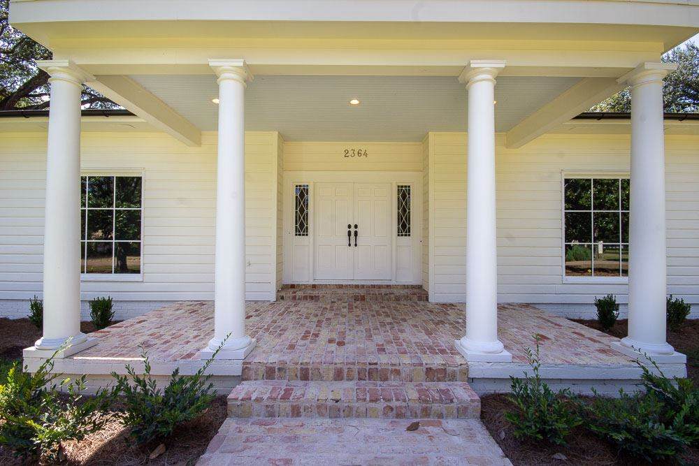 2364 Twin Lakes Cir - Photo 1