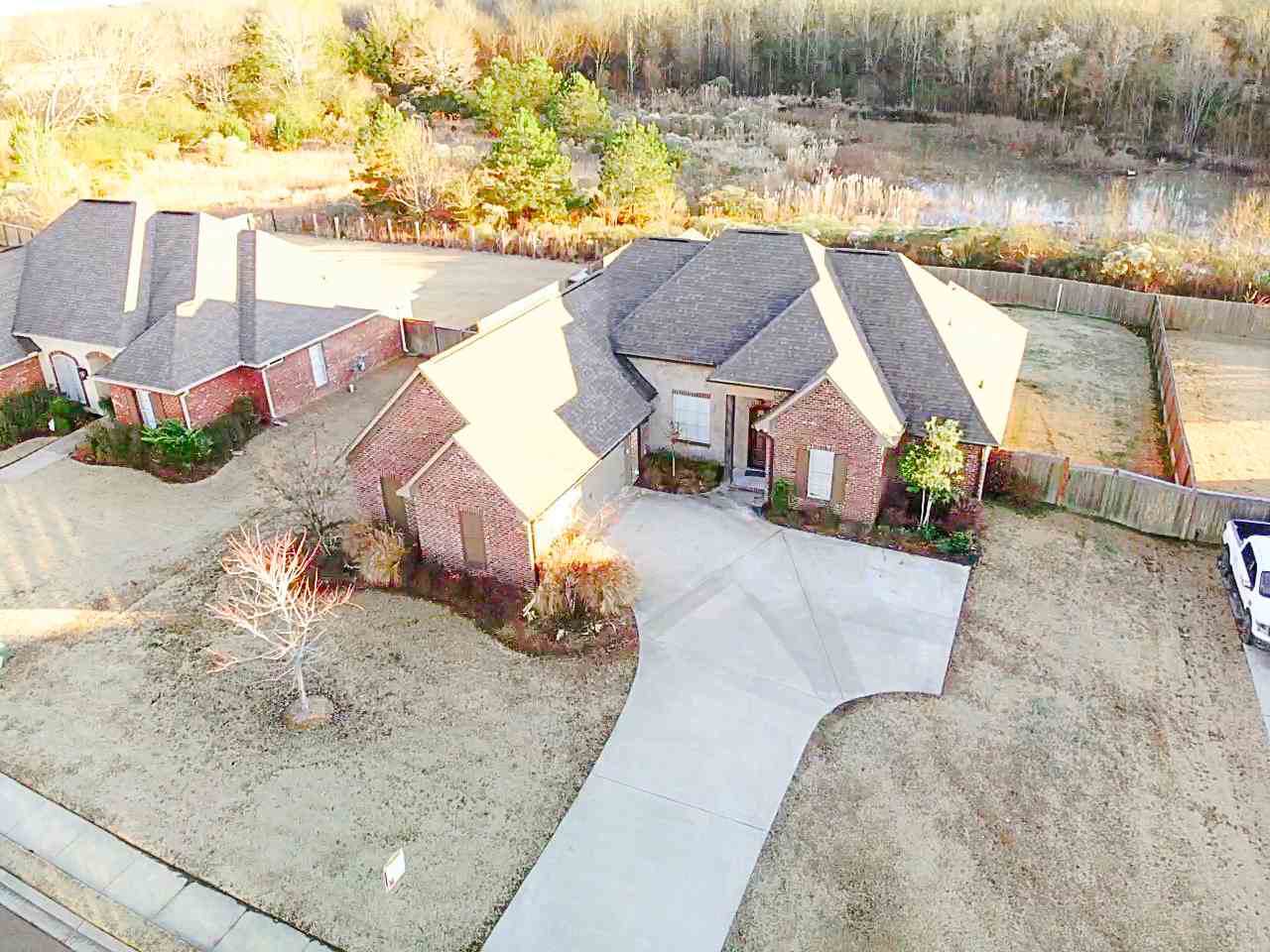 109 Grandwood Dr - Photo 1