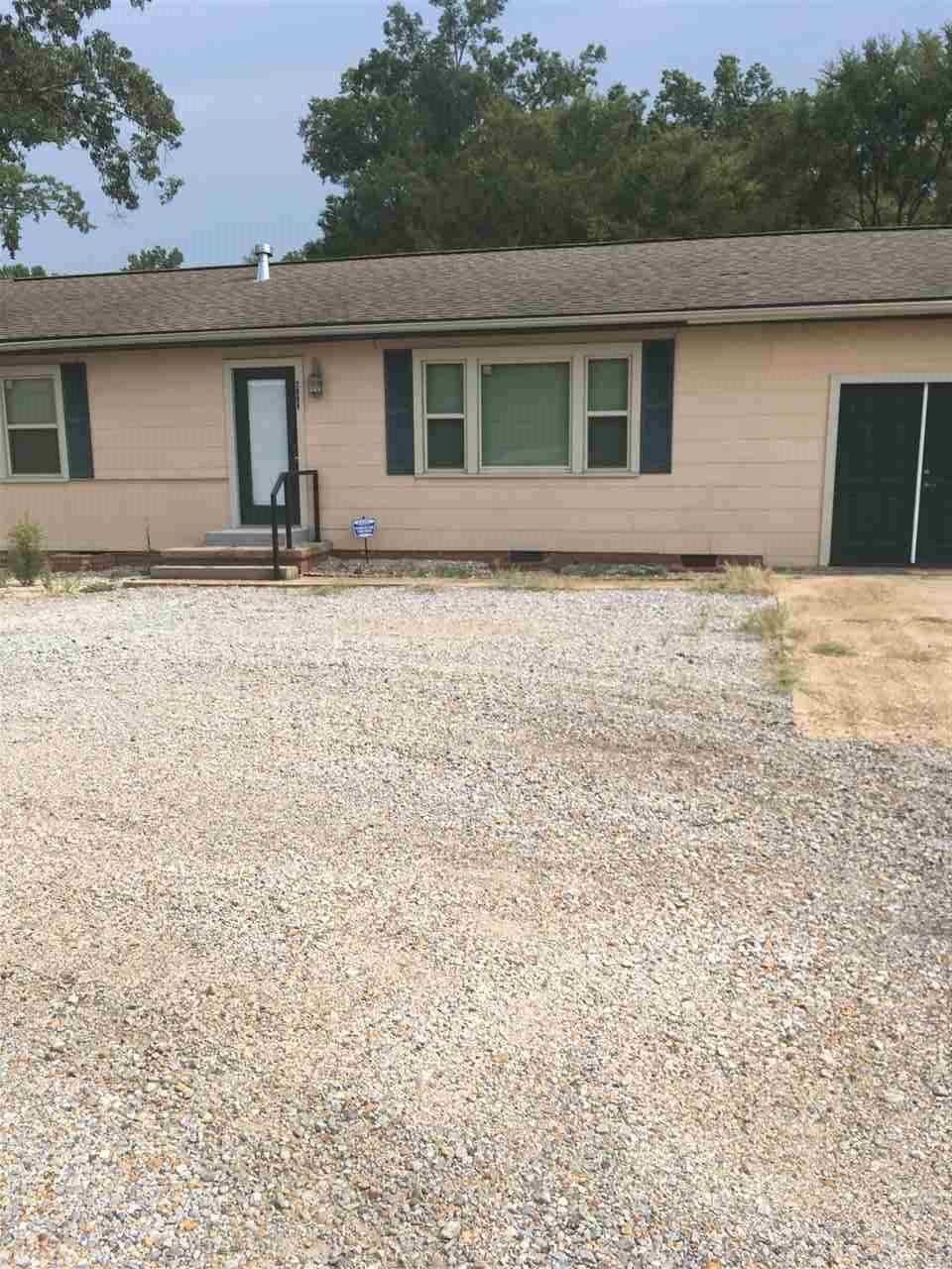 2909 Old Brandon Rd - Photo 1