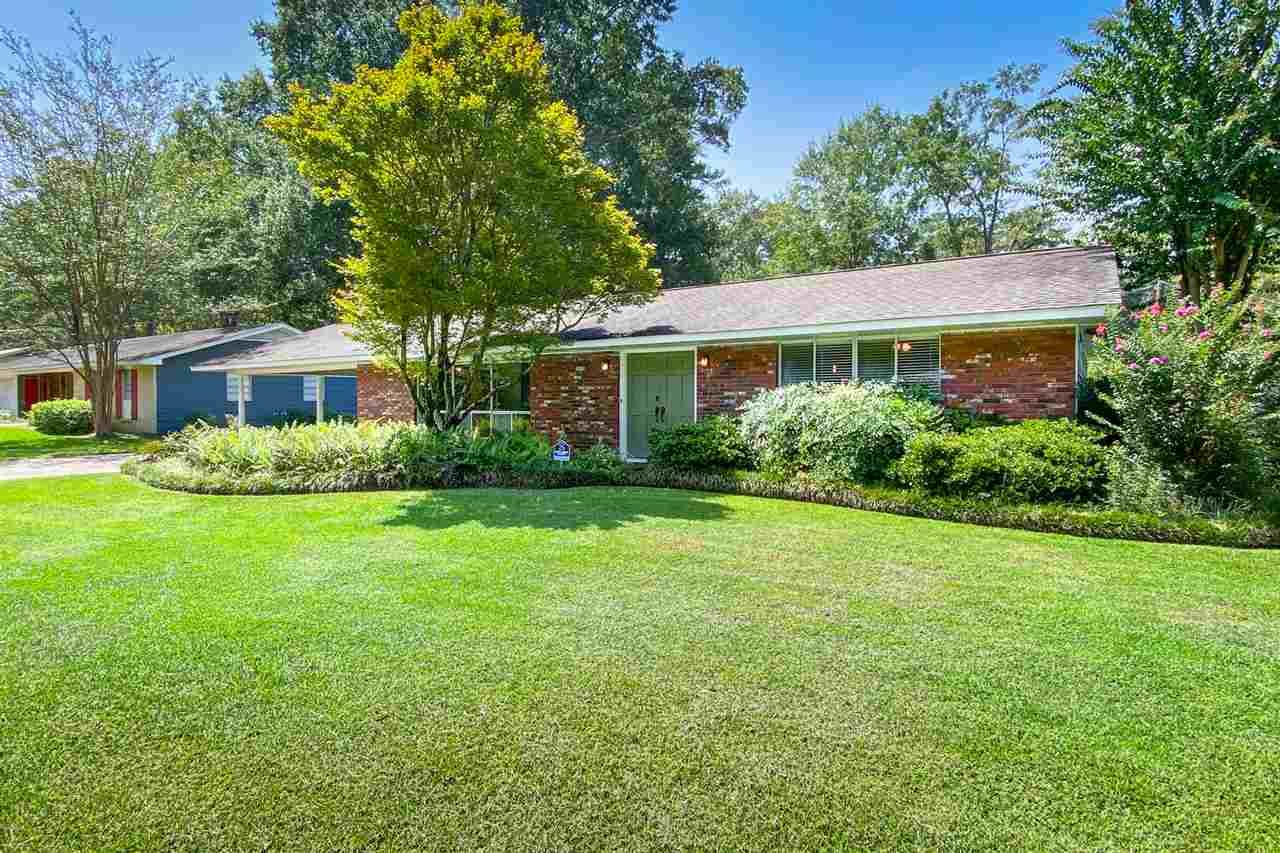 1039 Briarfield - Photo 1