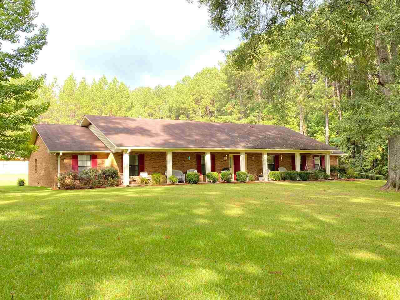100 Ernie Dr - Photo 1