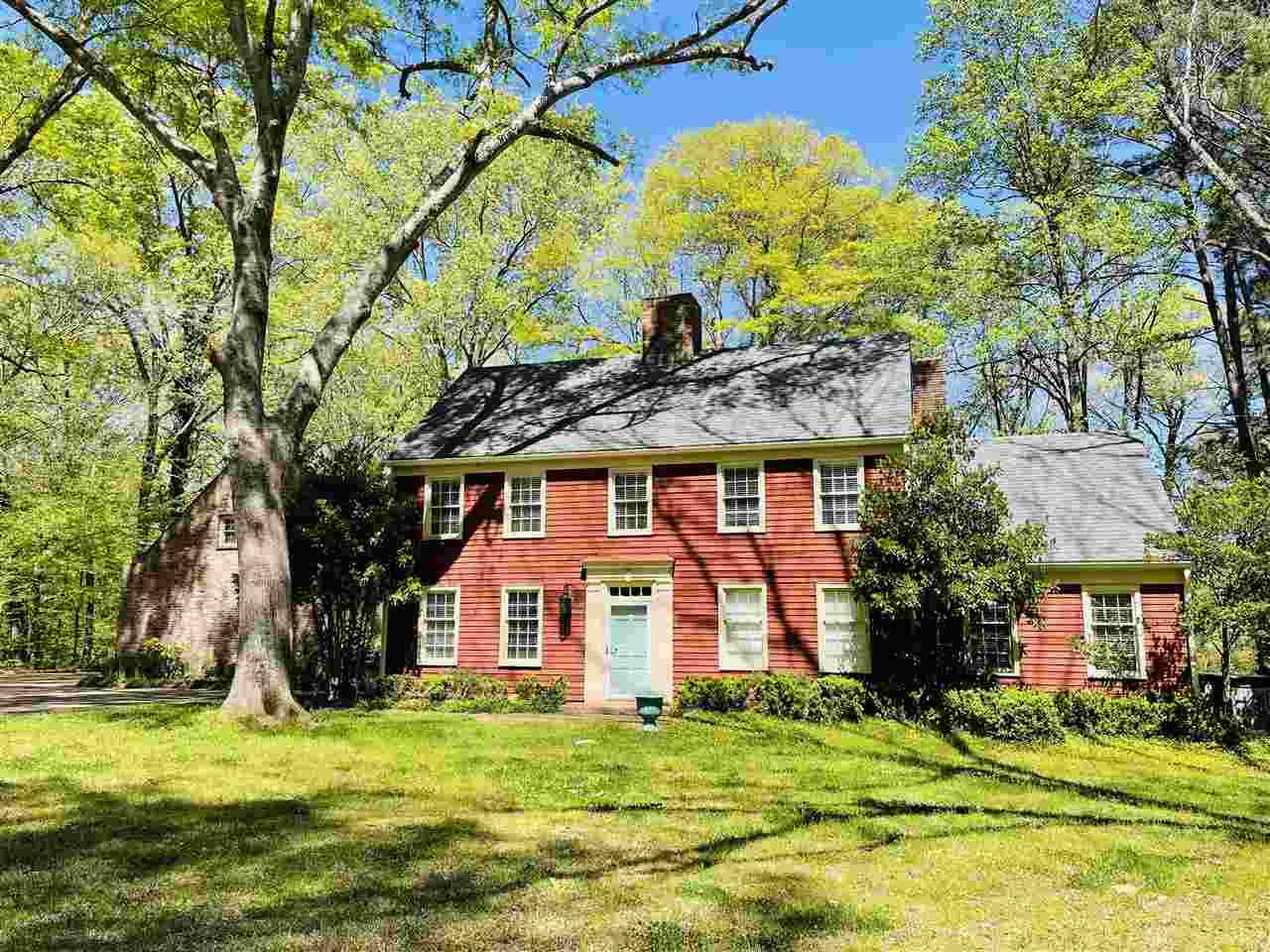 25 Woodlawn Dr - Photo 1