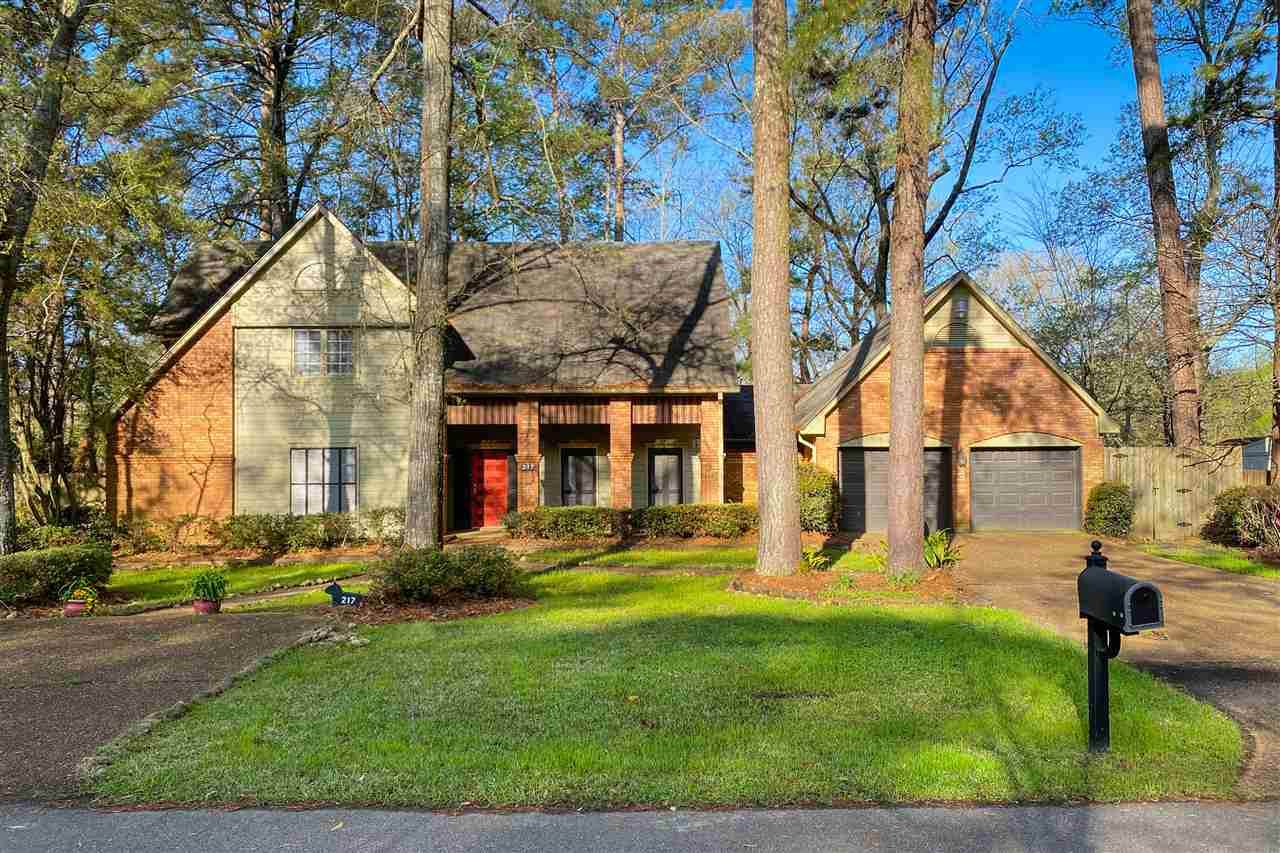 217 East Lake Dr - Photo 1