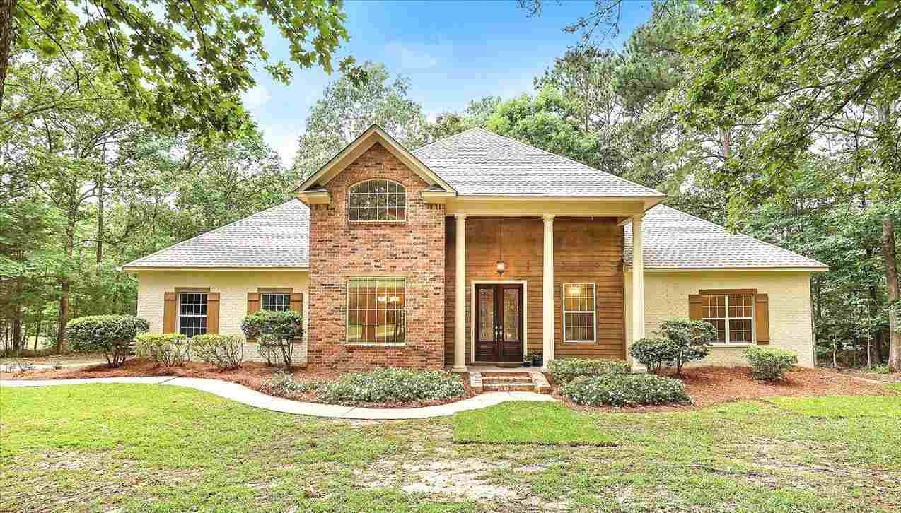 320 Westminster Ct - Photo 1