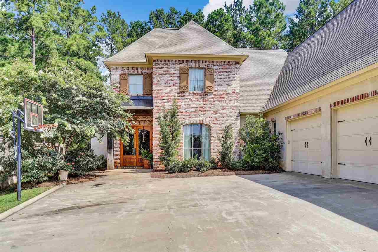 305 Edgewood Cir - Photo 1