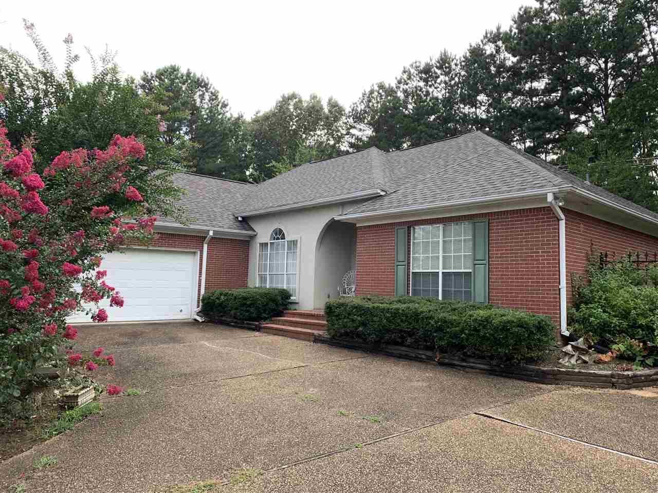 125 Greenridge Dr - Photo 1