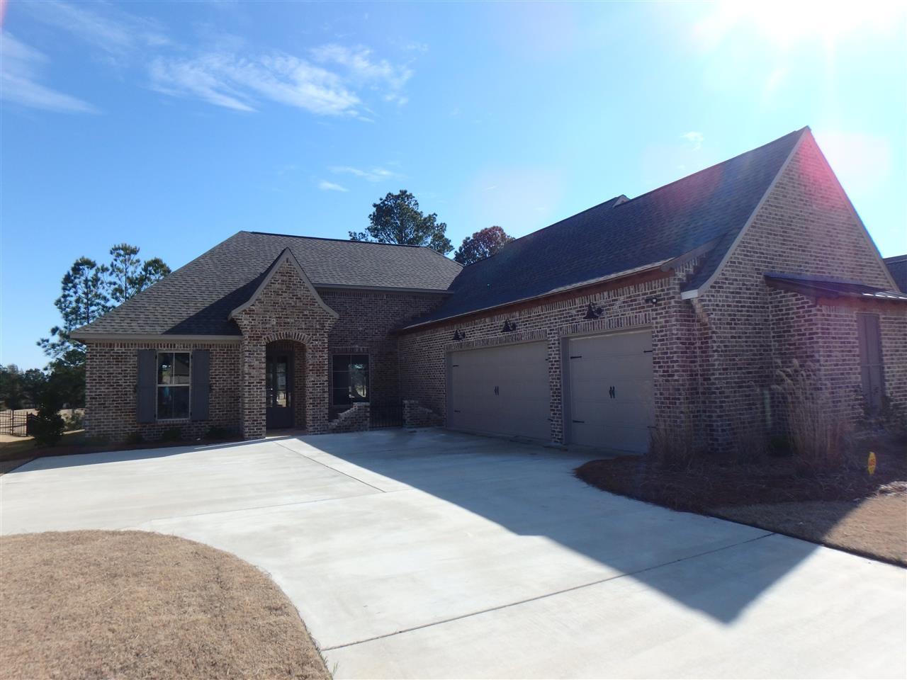 136 Greenway Ln - Photo 1