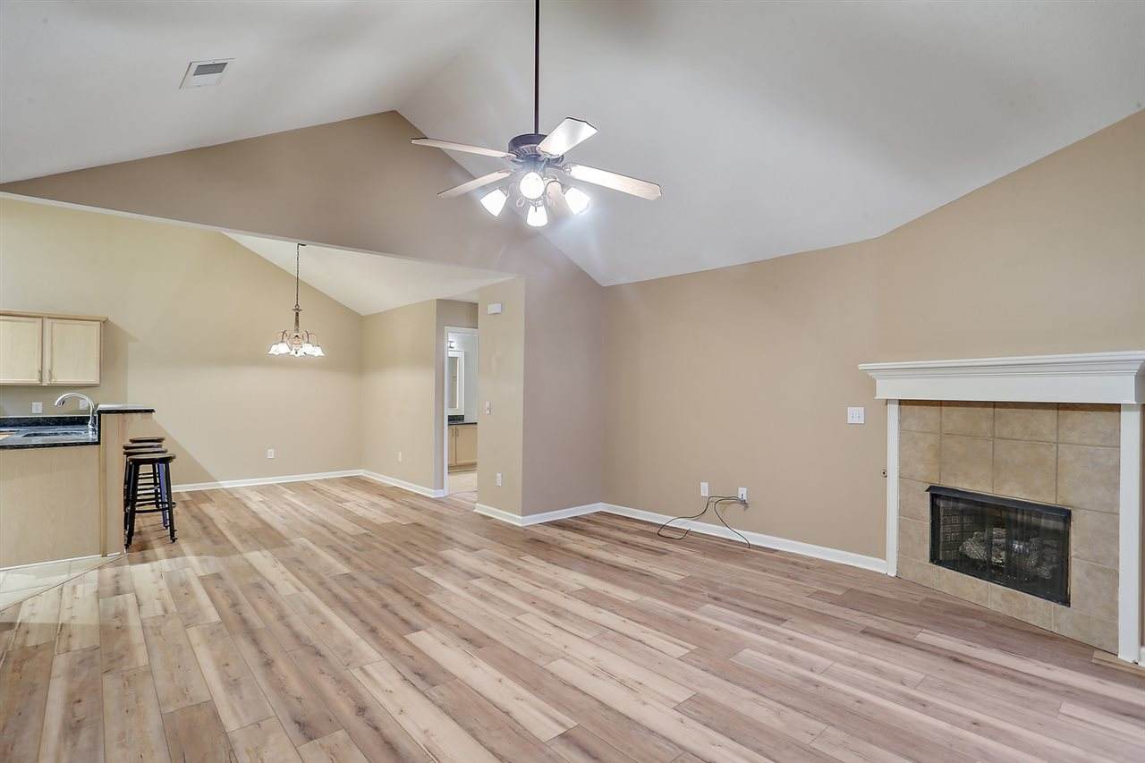 1203 Charmant Pl - Photo 1