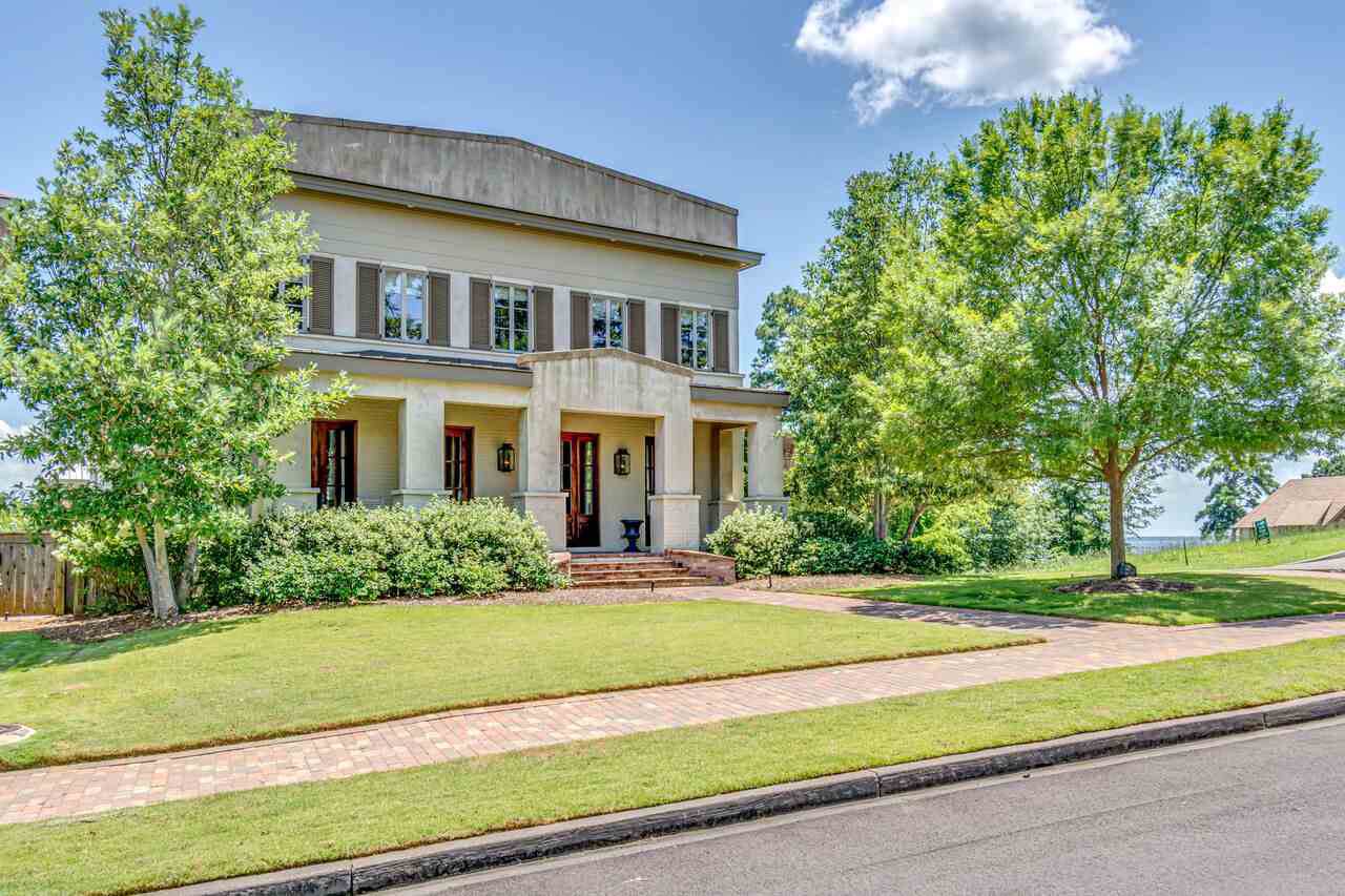 229 Natchez Dr - Photo 1