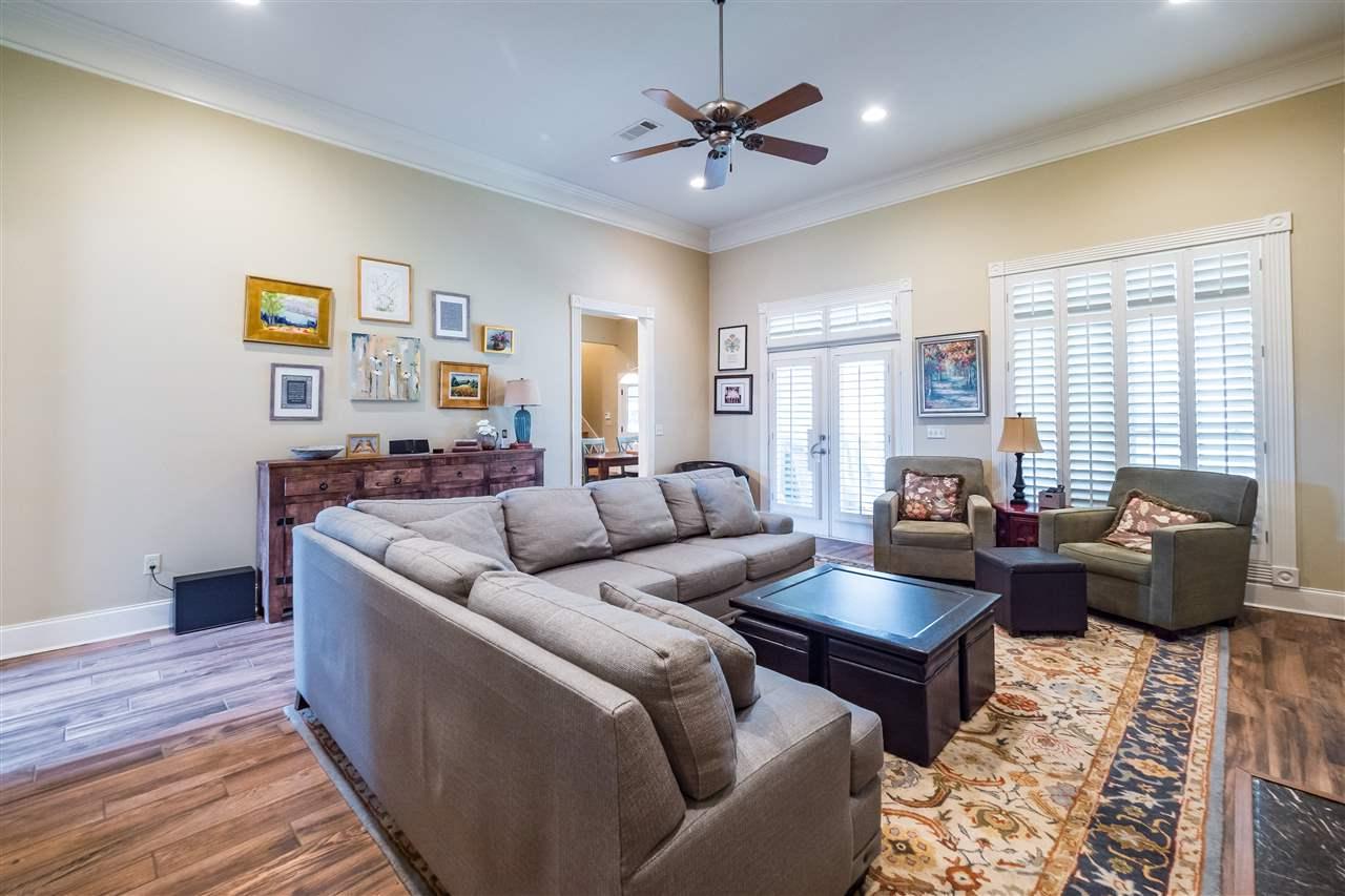 412 Ashbourn Ct - Photo 1