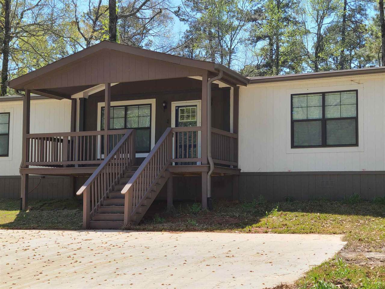 158 Shiloh Drive - Photo 1