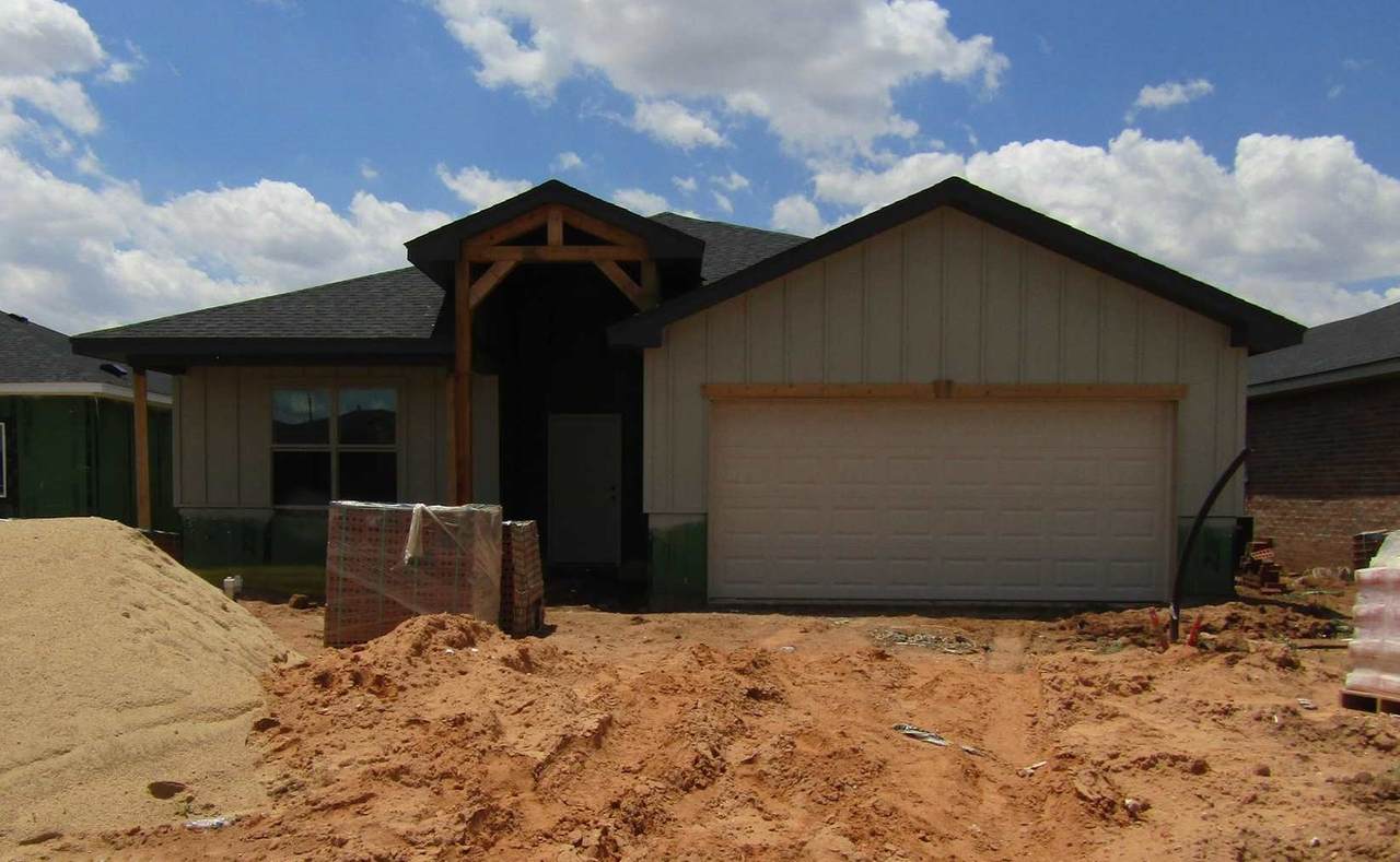 1102 Estacado St - Photo 1