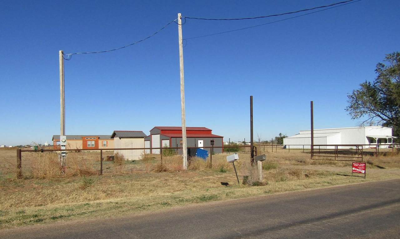 1140 Main - Photo 1