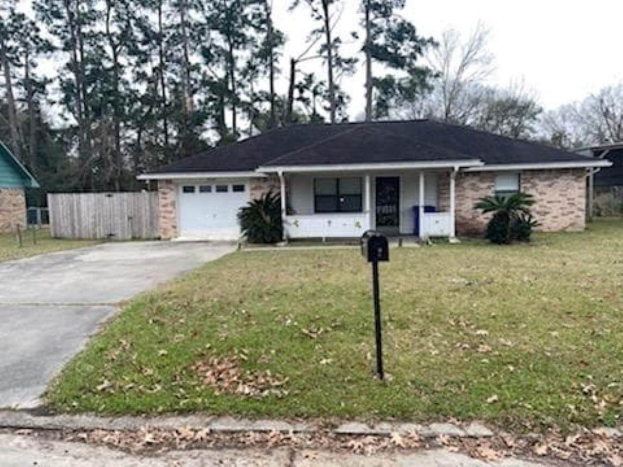 2913 Tammy Circle - Photo 1