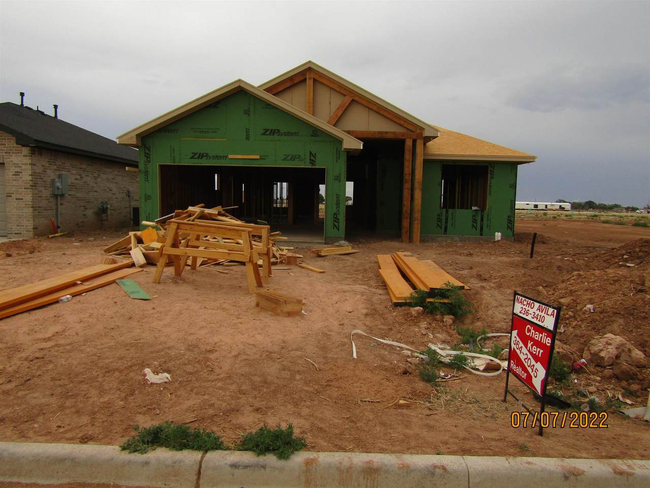 1113 Sage St - Photo 1