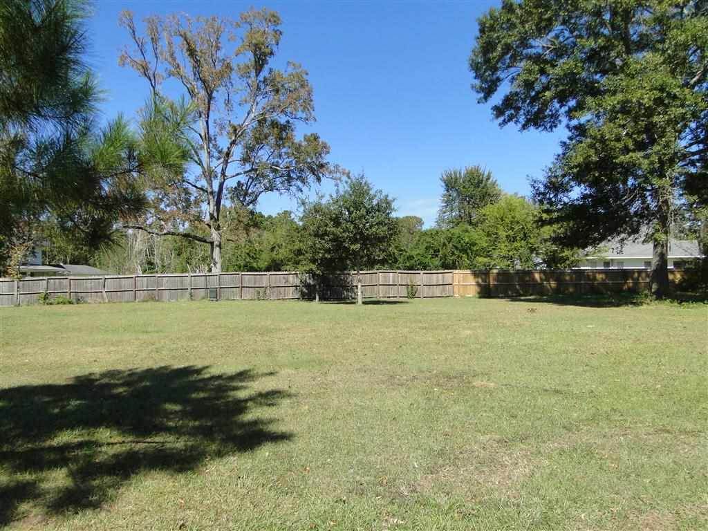 140 Fuller St - Photo 1