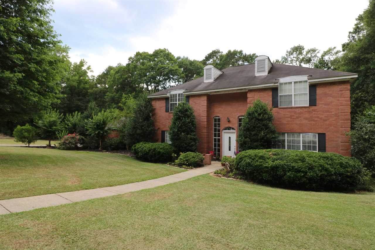 835 Holly Lane - Photo 1