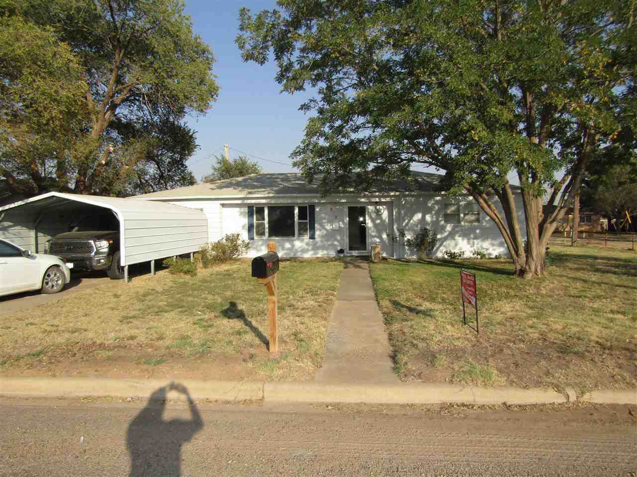 805 Front - Photo 1