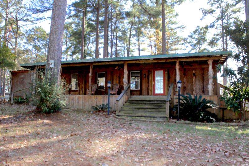 126 Bayshore Dr. - Photo 1