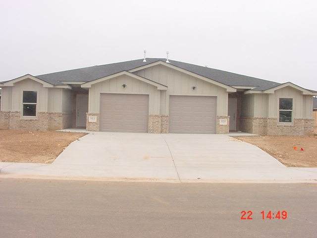 1105 A & B Caprock St. - Photo 1