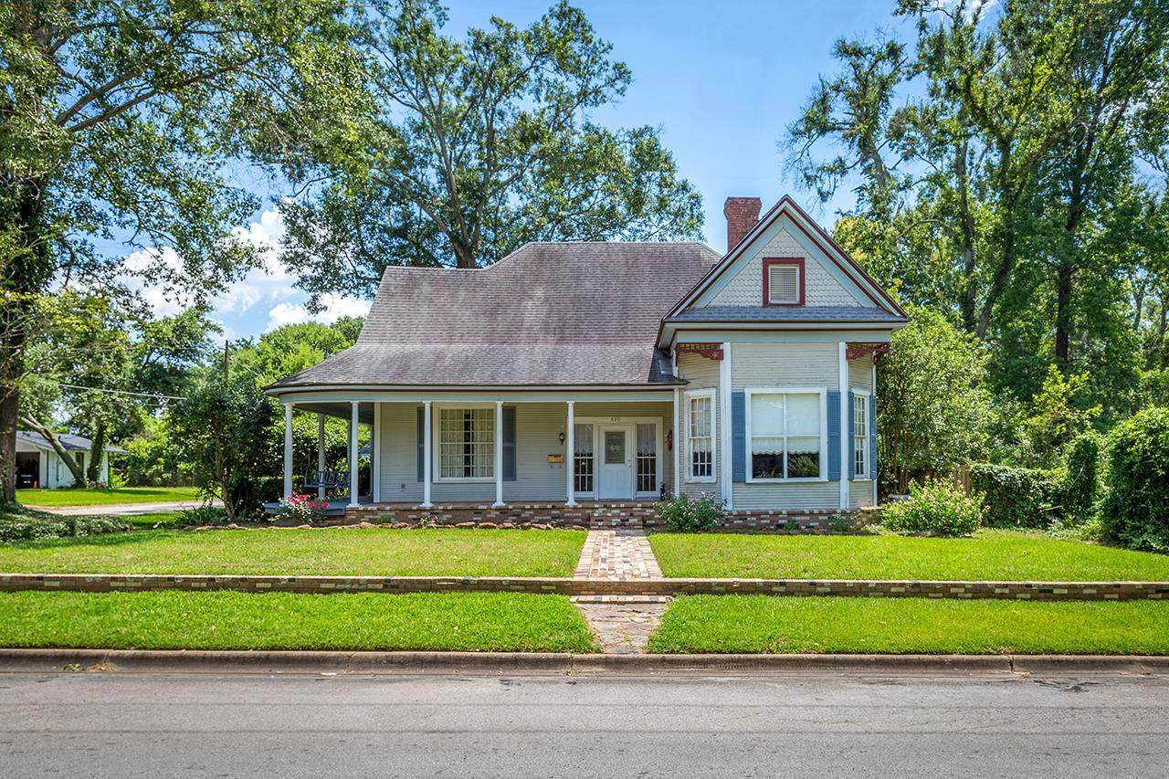 430 Pecan St. - Photo 1