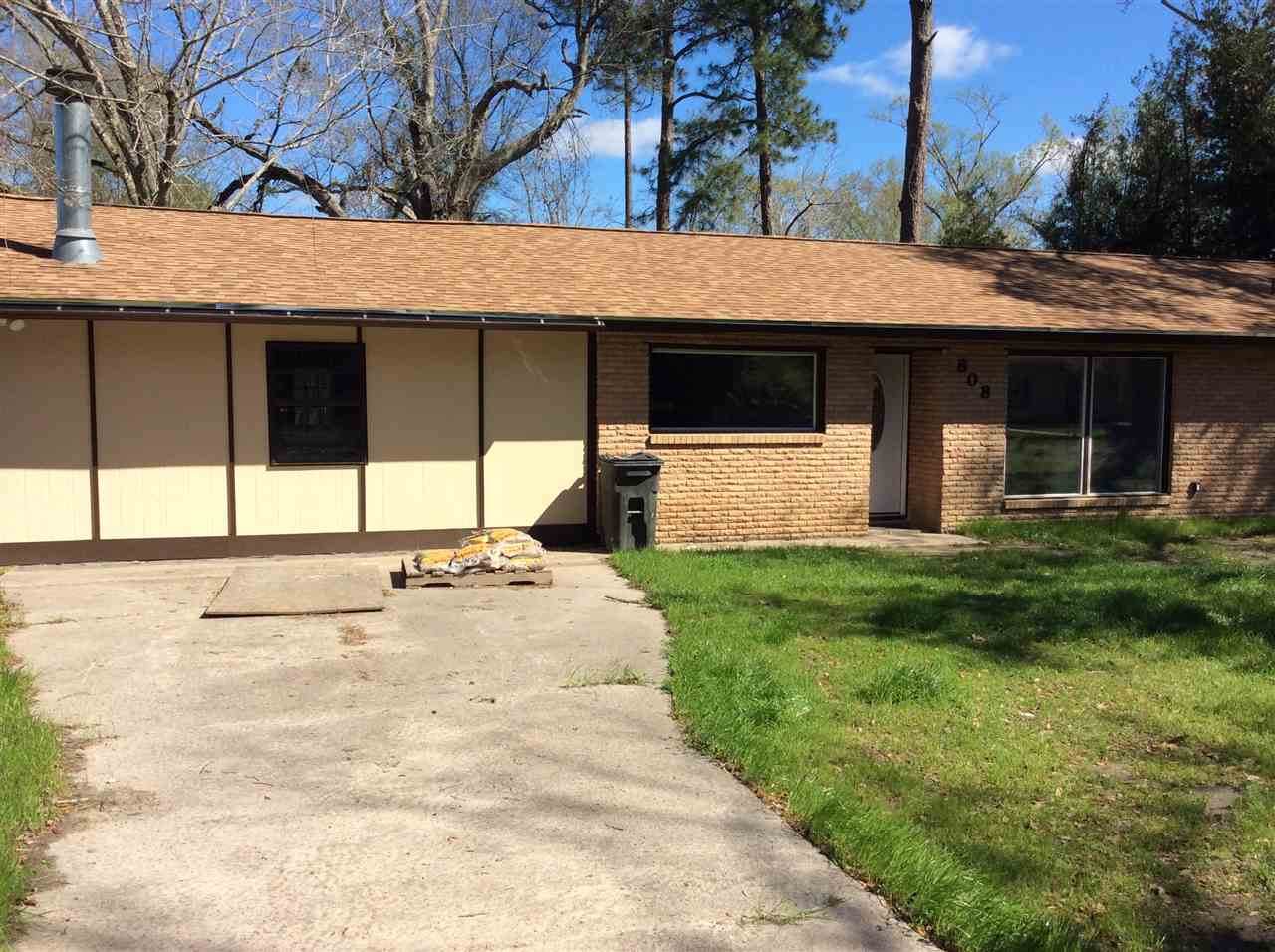 808 Main - Photo 1