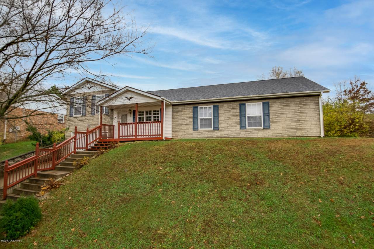 2307 Yorktown Drive - Photo 1