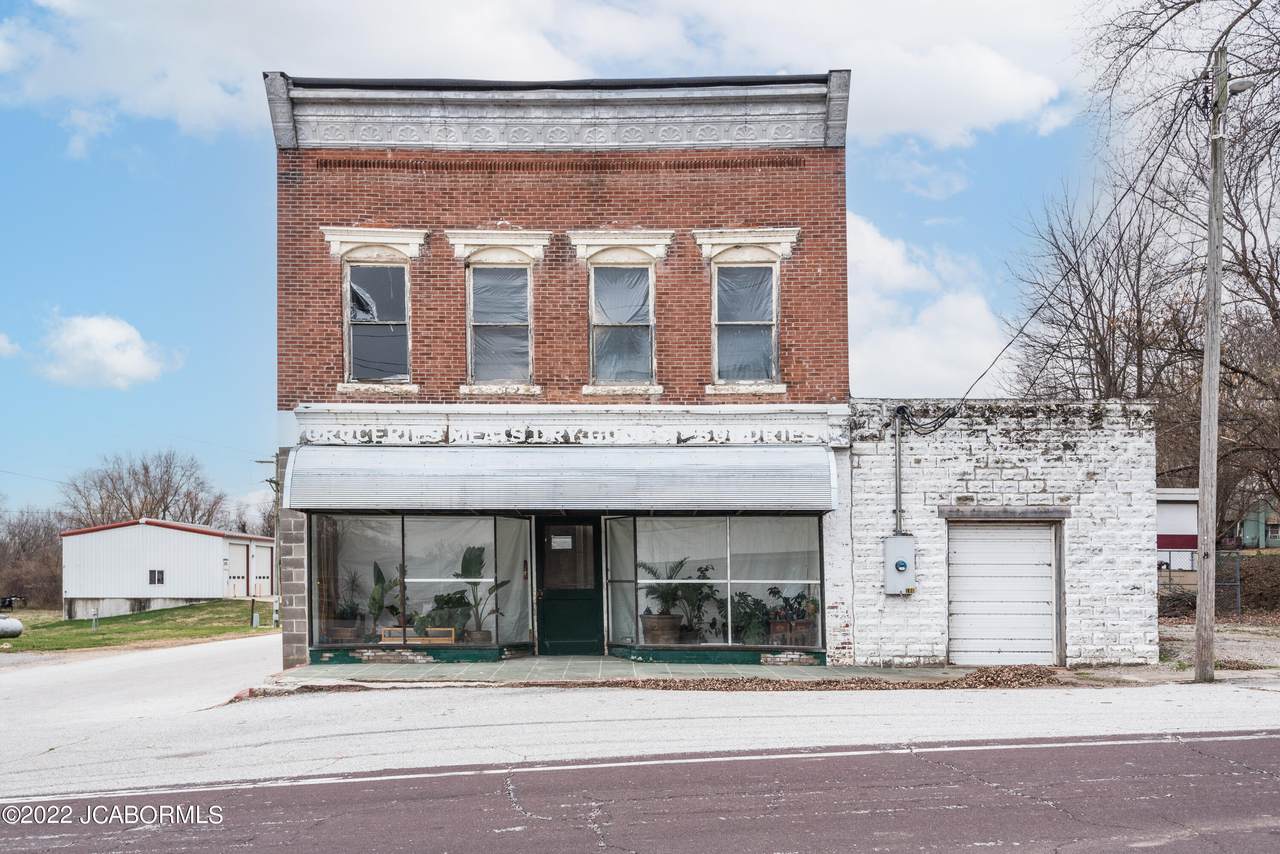 300 Fulton Avenue - Photo 1