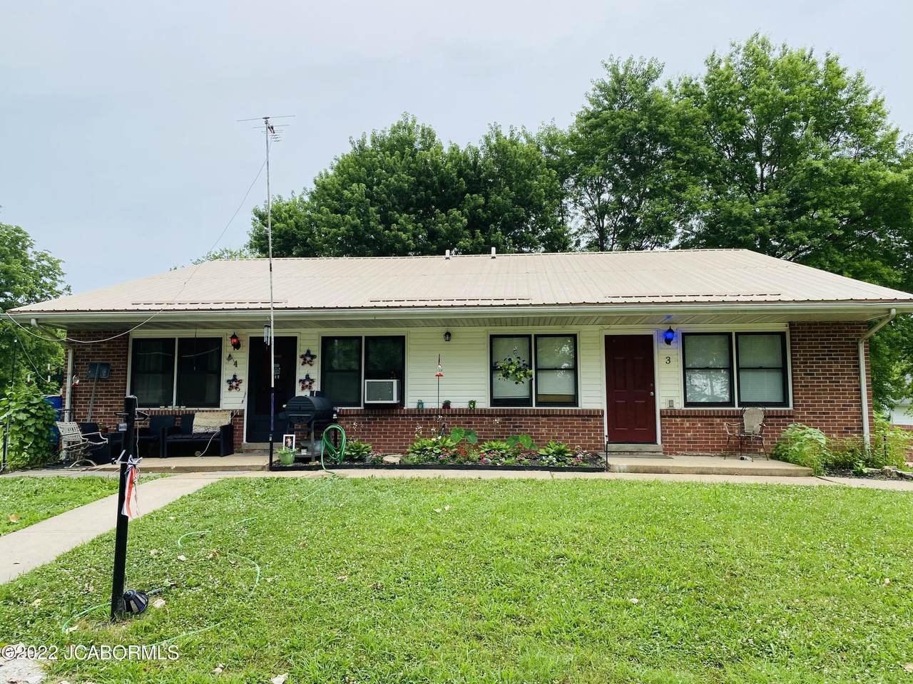 405 Main Street - Photo 1