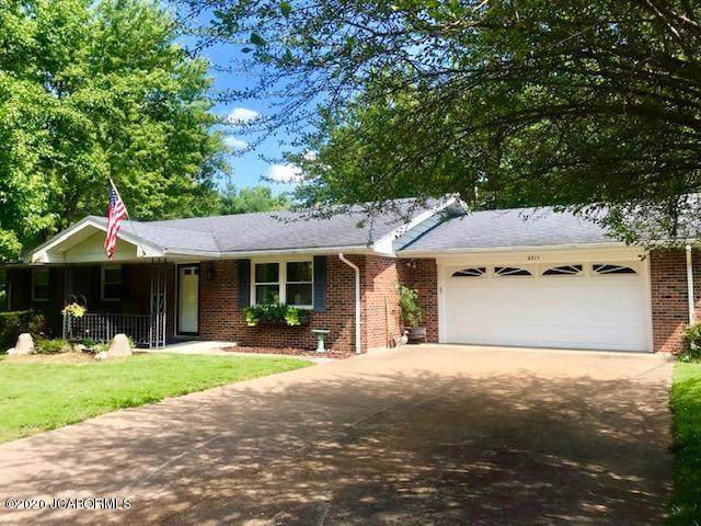 2711 Sue Drive - Photo 1