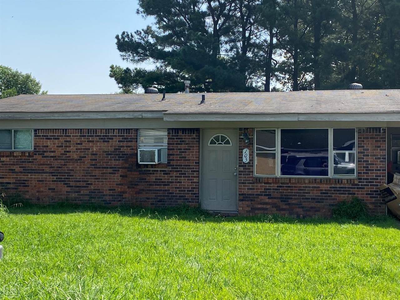 105 15th Avenue - Photo 1