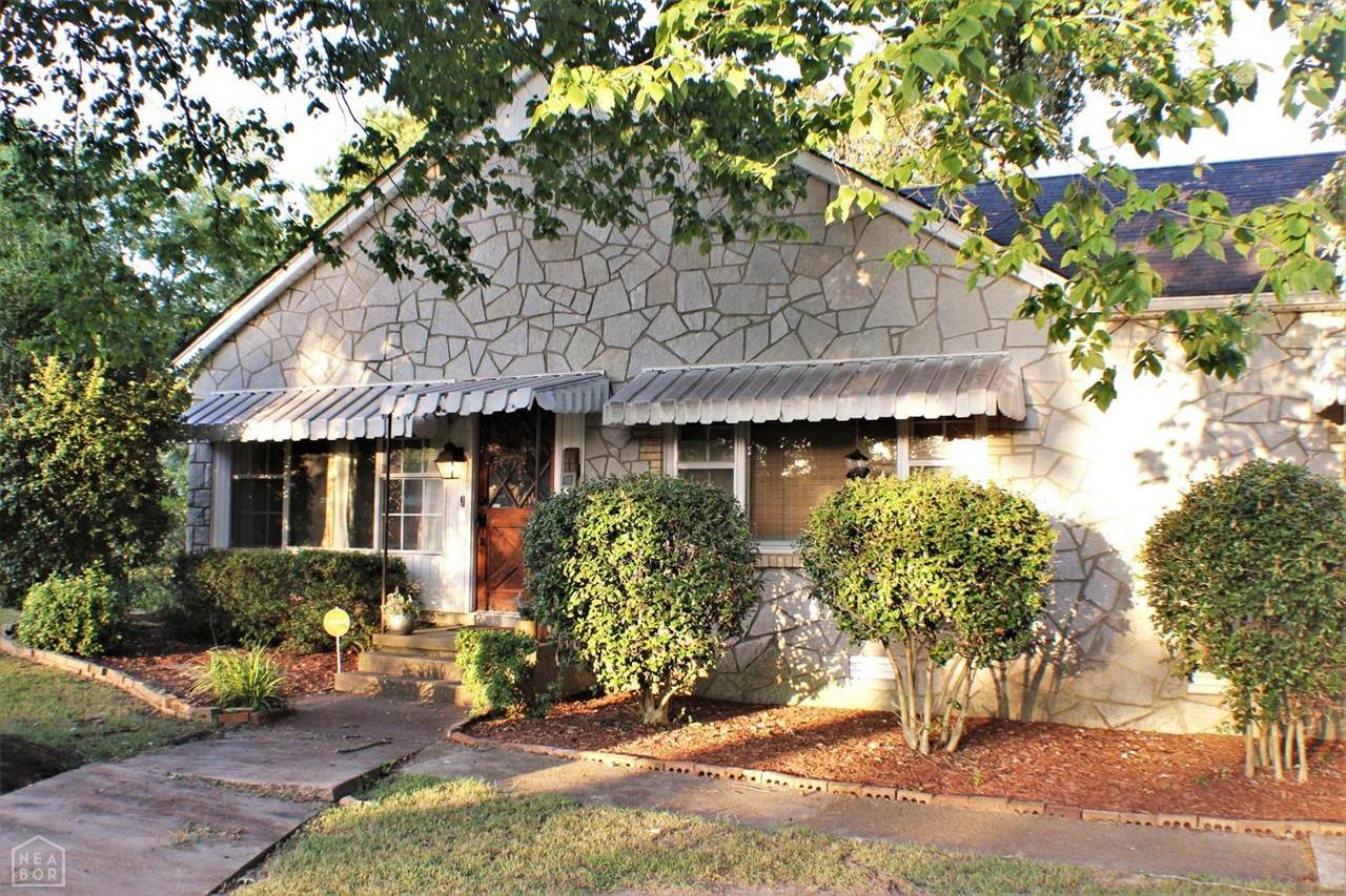 421 Sidney - Photo 1