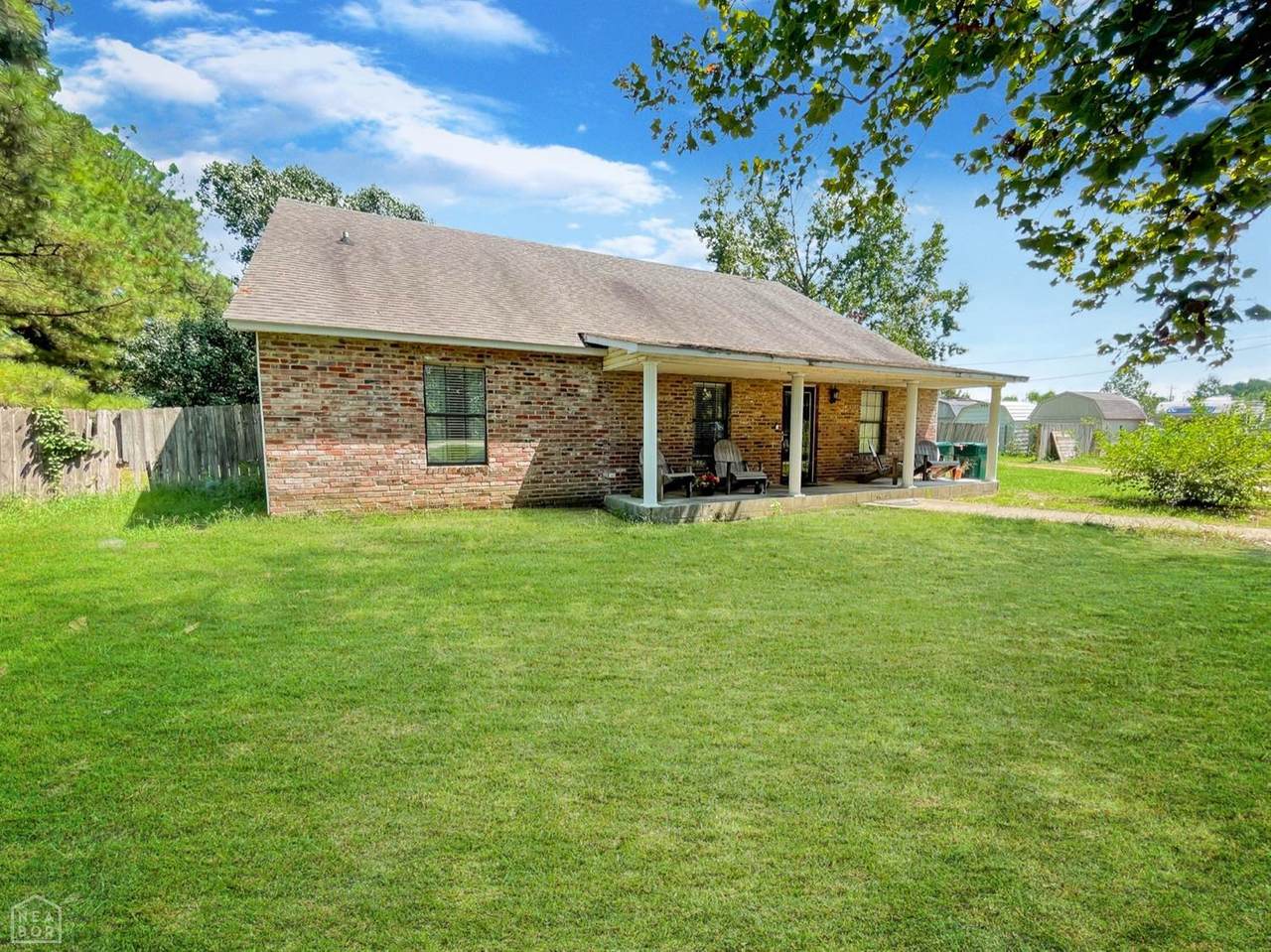 328 Buttercup Lane - Photo 1