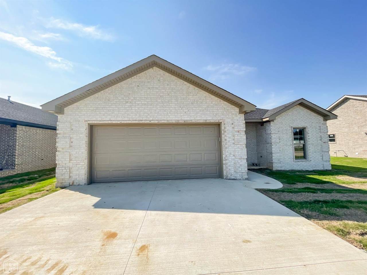 123 Redwood - Photo 1