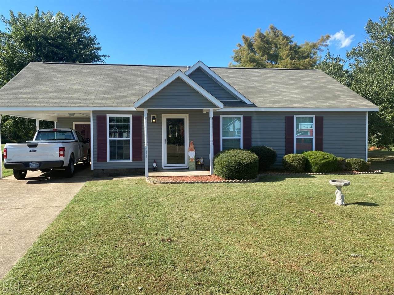 611 Windrew Circle - Photo 1