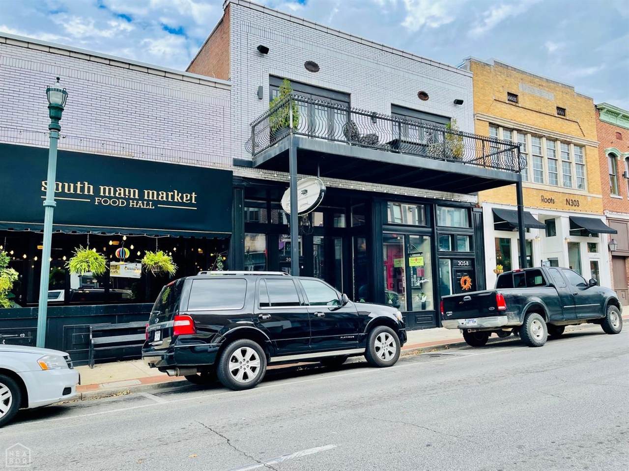 305 Main Street - Photo 1