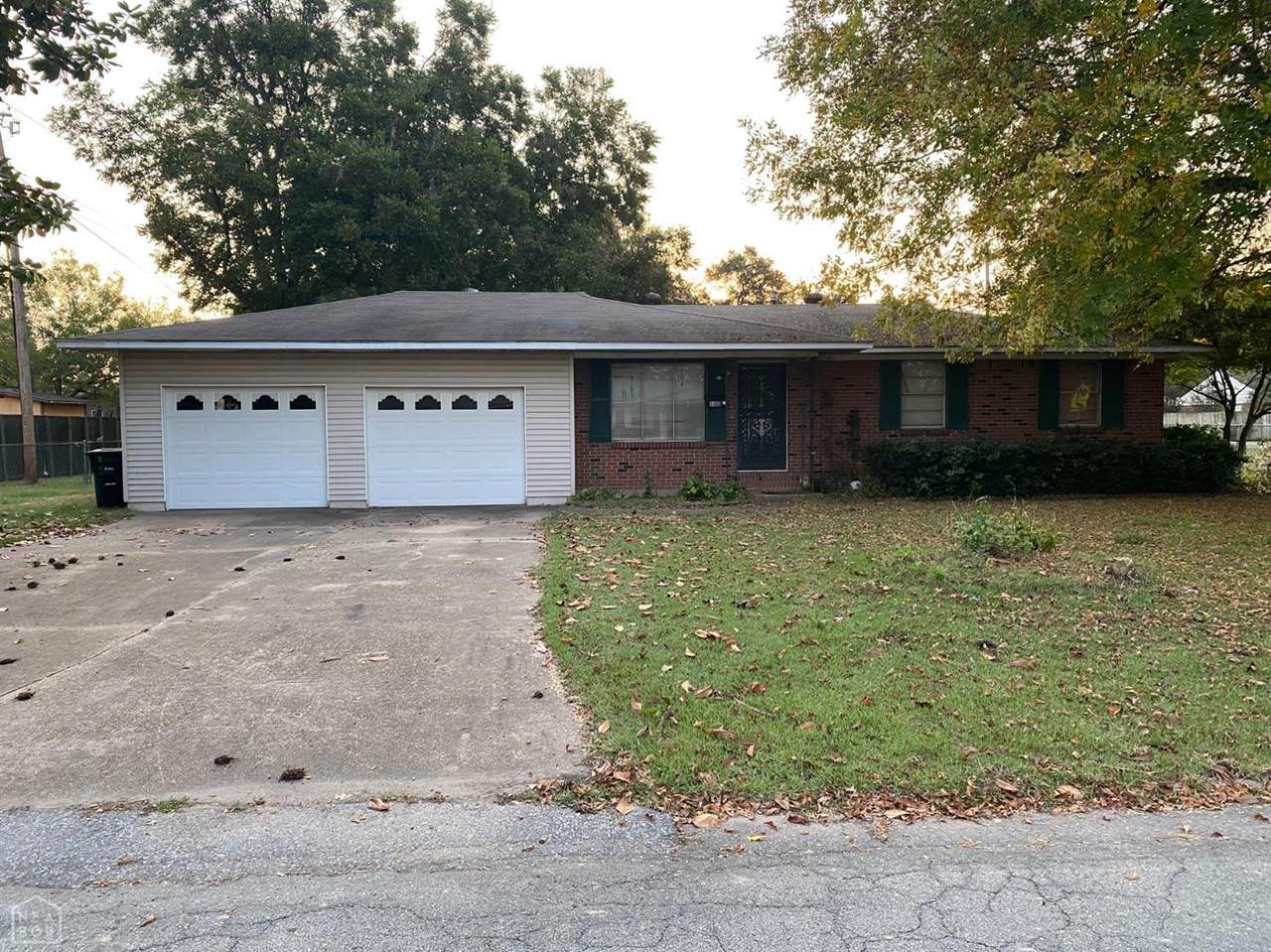 100 Magnolia Drive - Photo 1