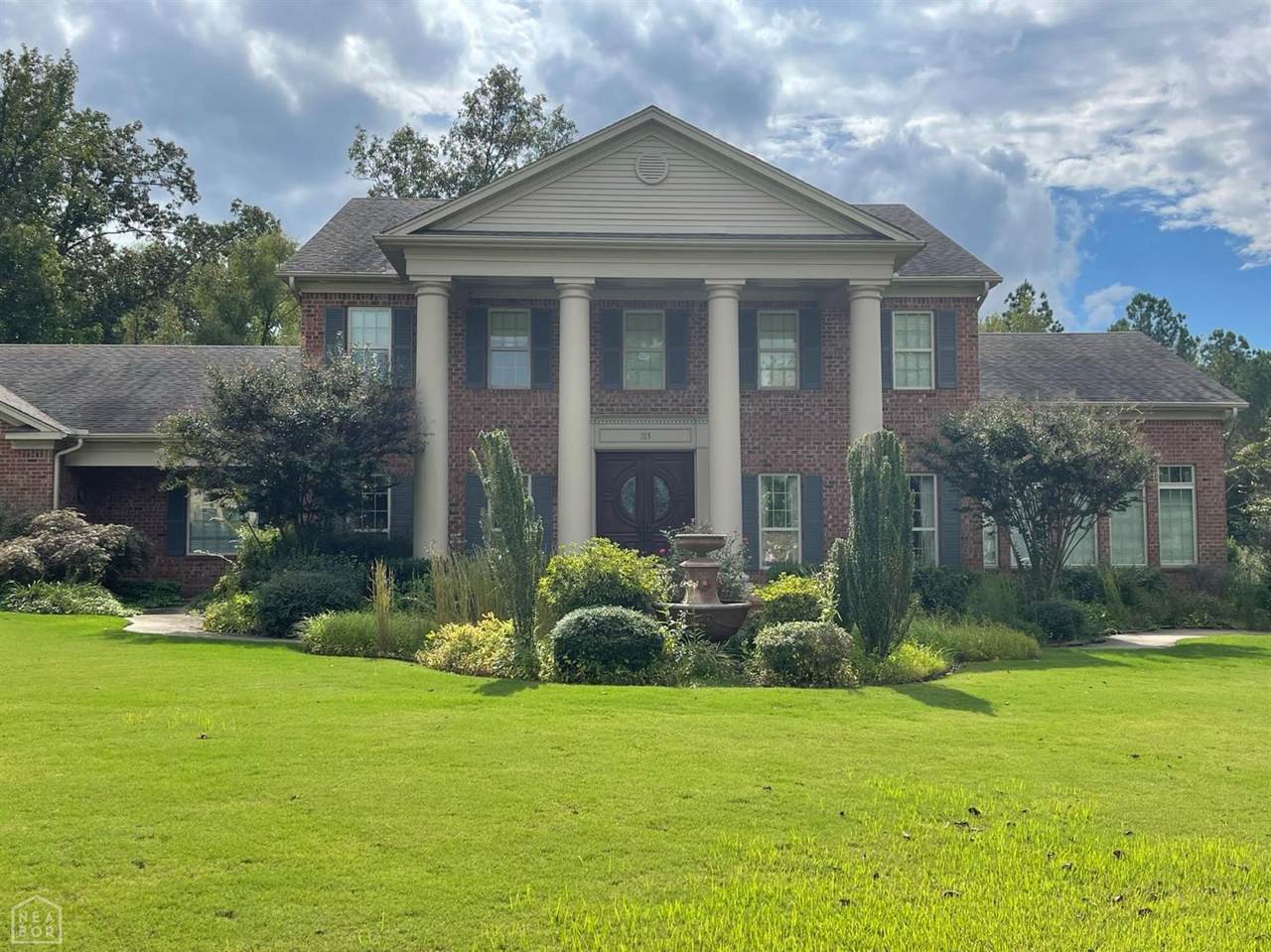313 Ashford - Photo 1