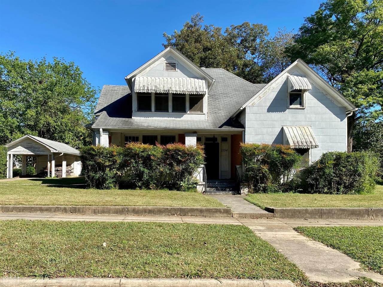 1104 Madison Street - Photo 1