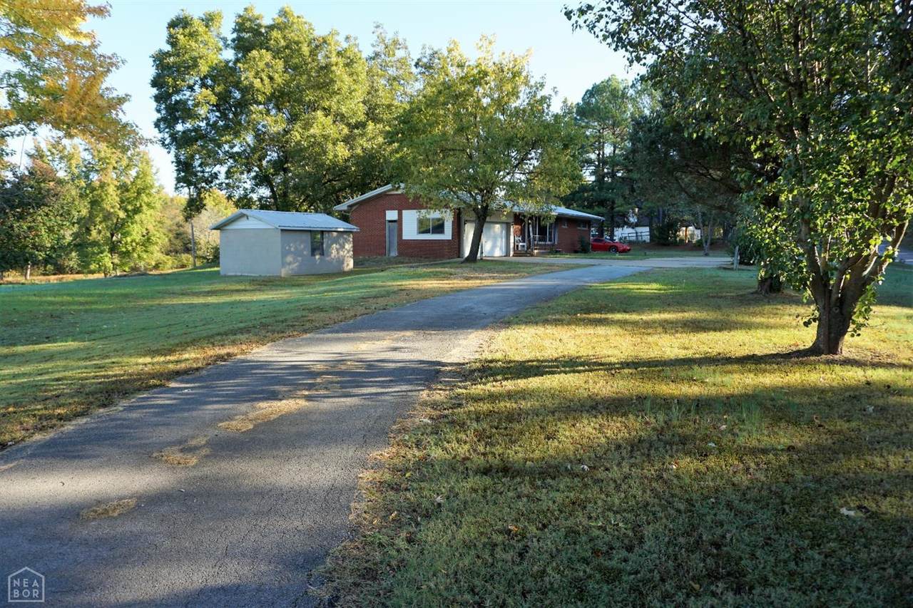 1824 Greensboro Road - Photo 1