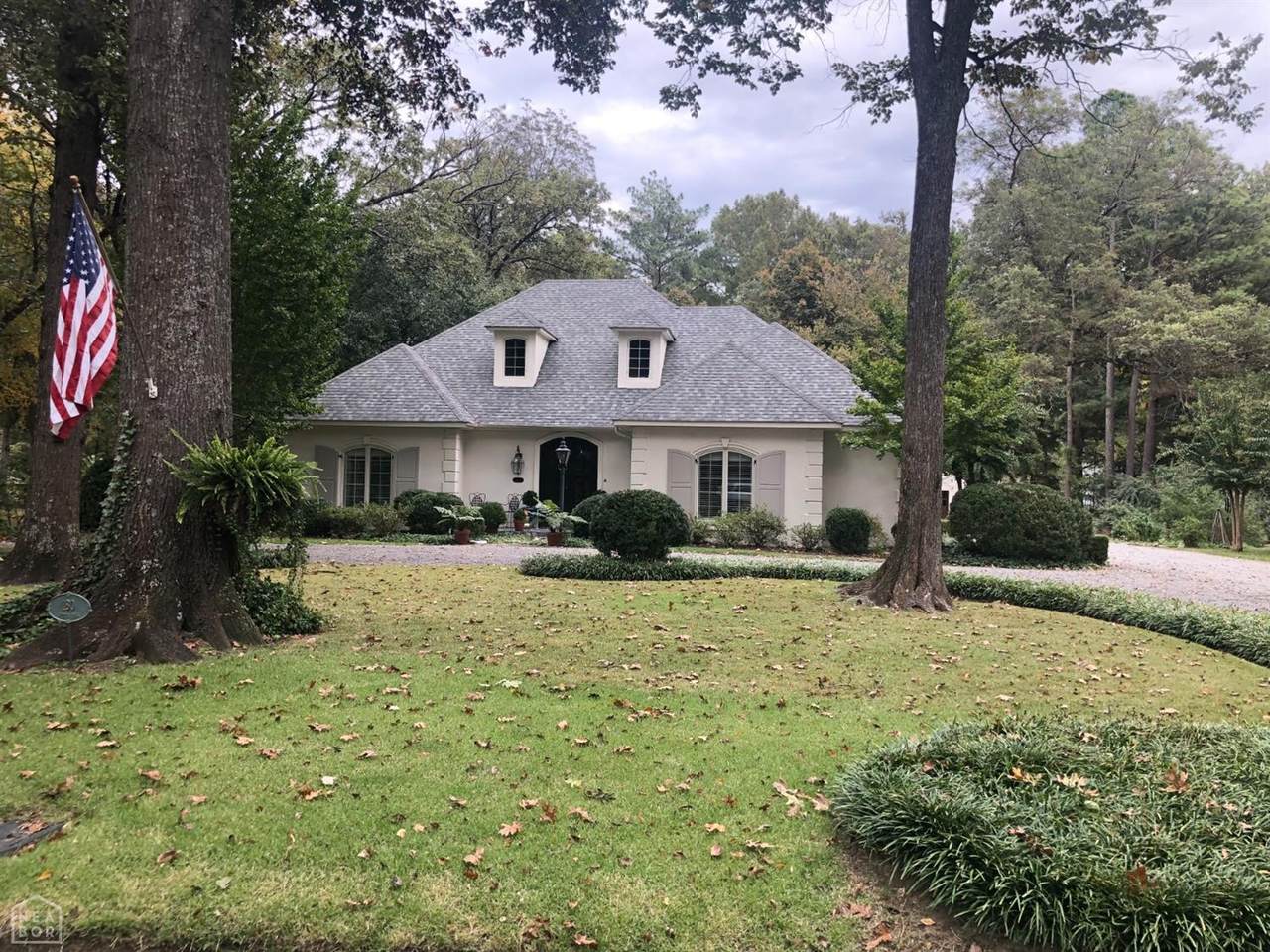 180 Oak Lane - Photo 1