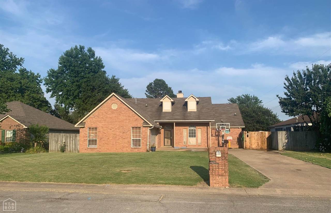 5016 Wakefield Drive - Photo 1