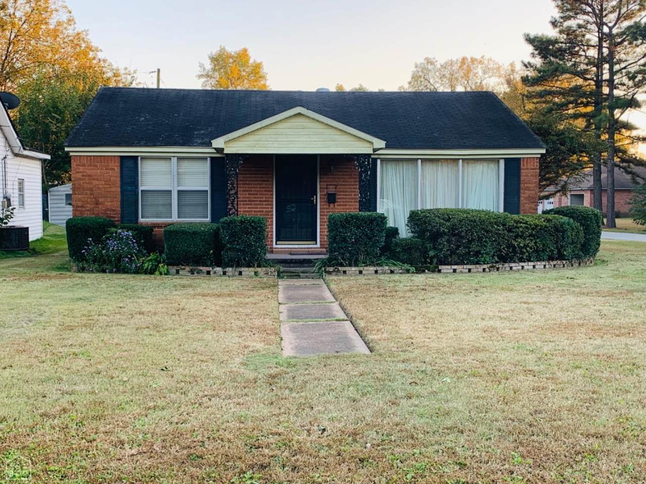600 Mclain - Photo 1