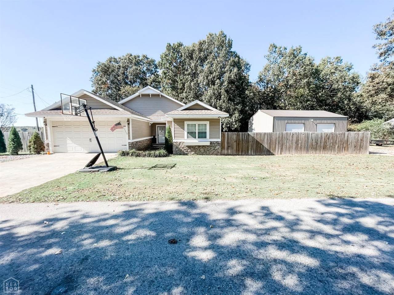 912 2nd Street - Photo 1