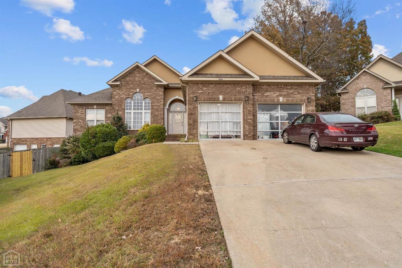 2104 Fieldstone Cove - Photo 1