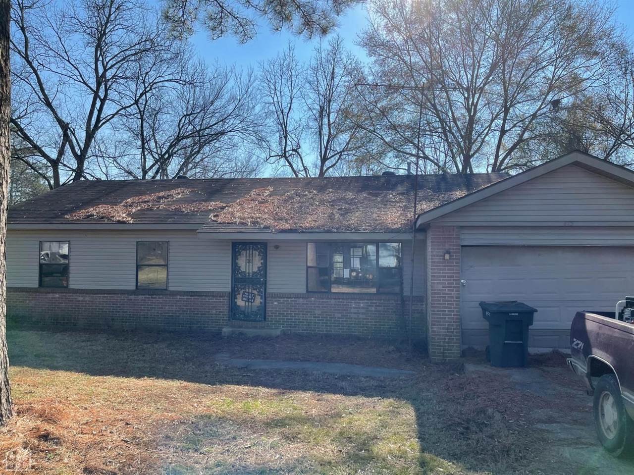 475 Beal - Photo 1