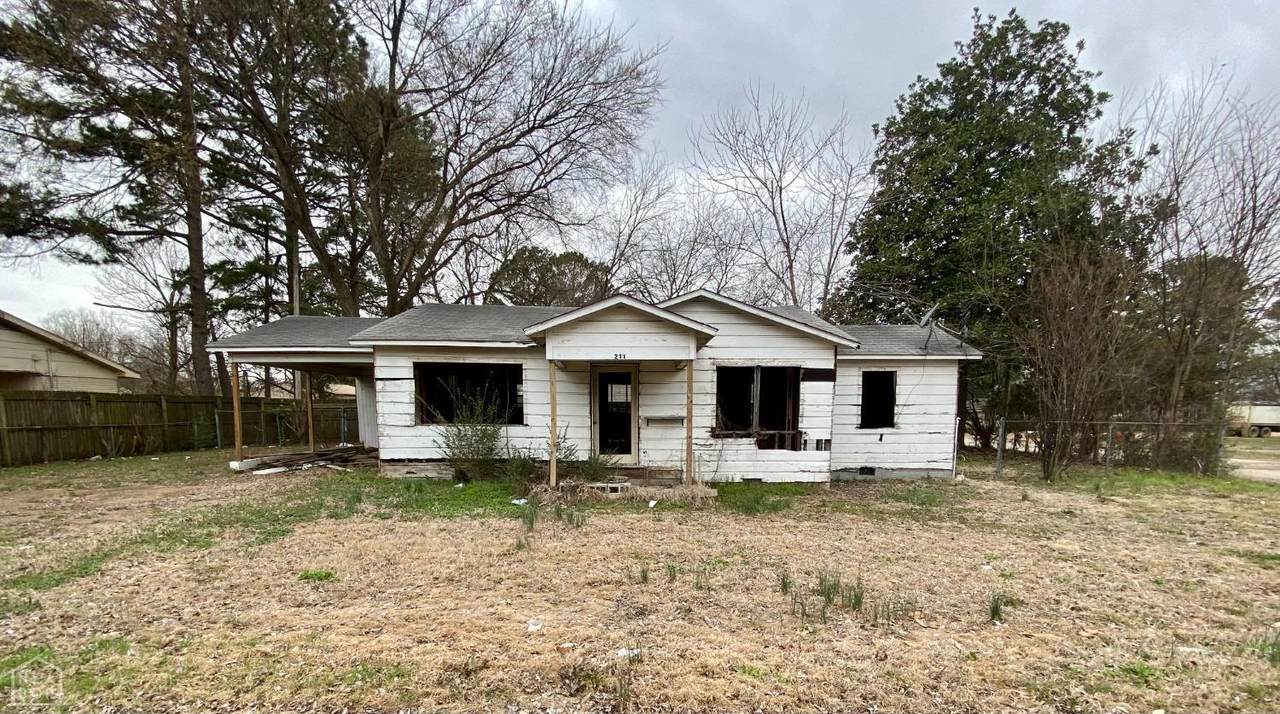 211 Railroad Street - Photo 1
