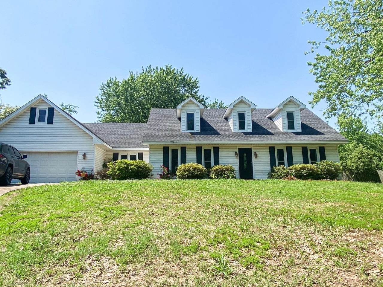 2010 Meadowood Cove - Photo 1