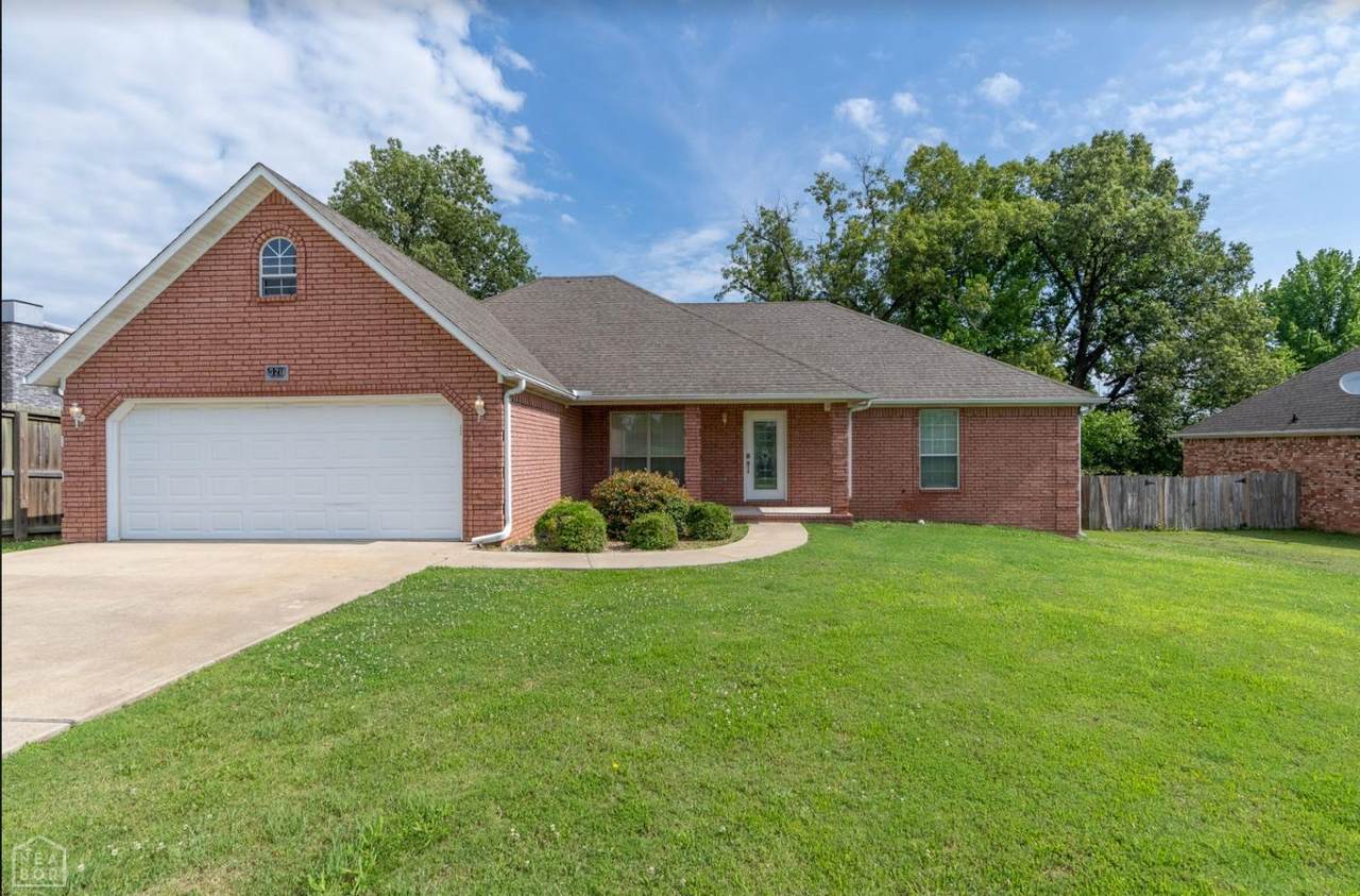 3211 Stonegate Drive - Photo 1