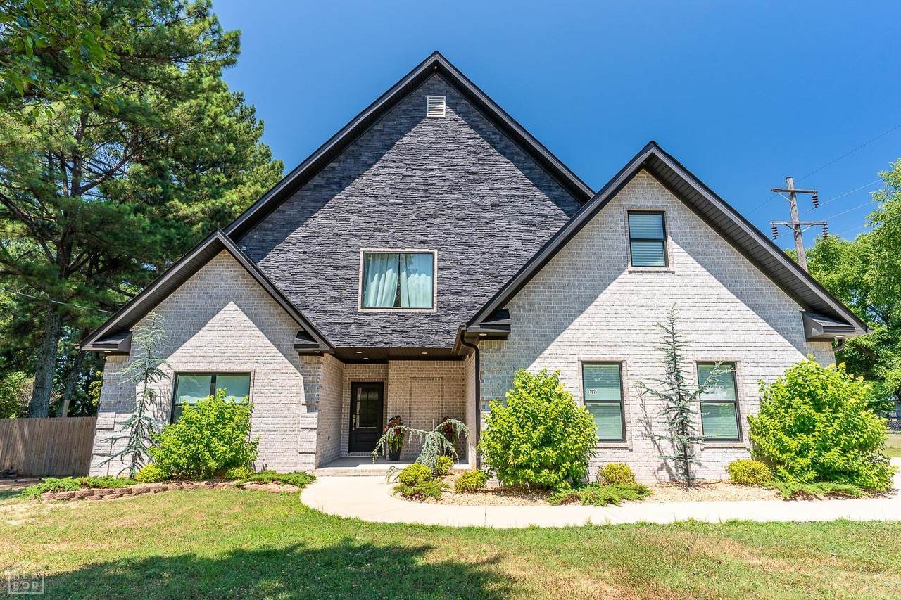 1915 Winesap Drive - Photo 1